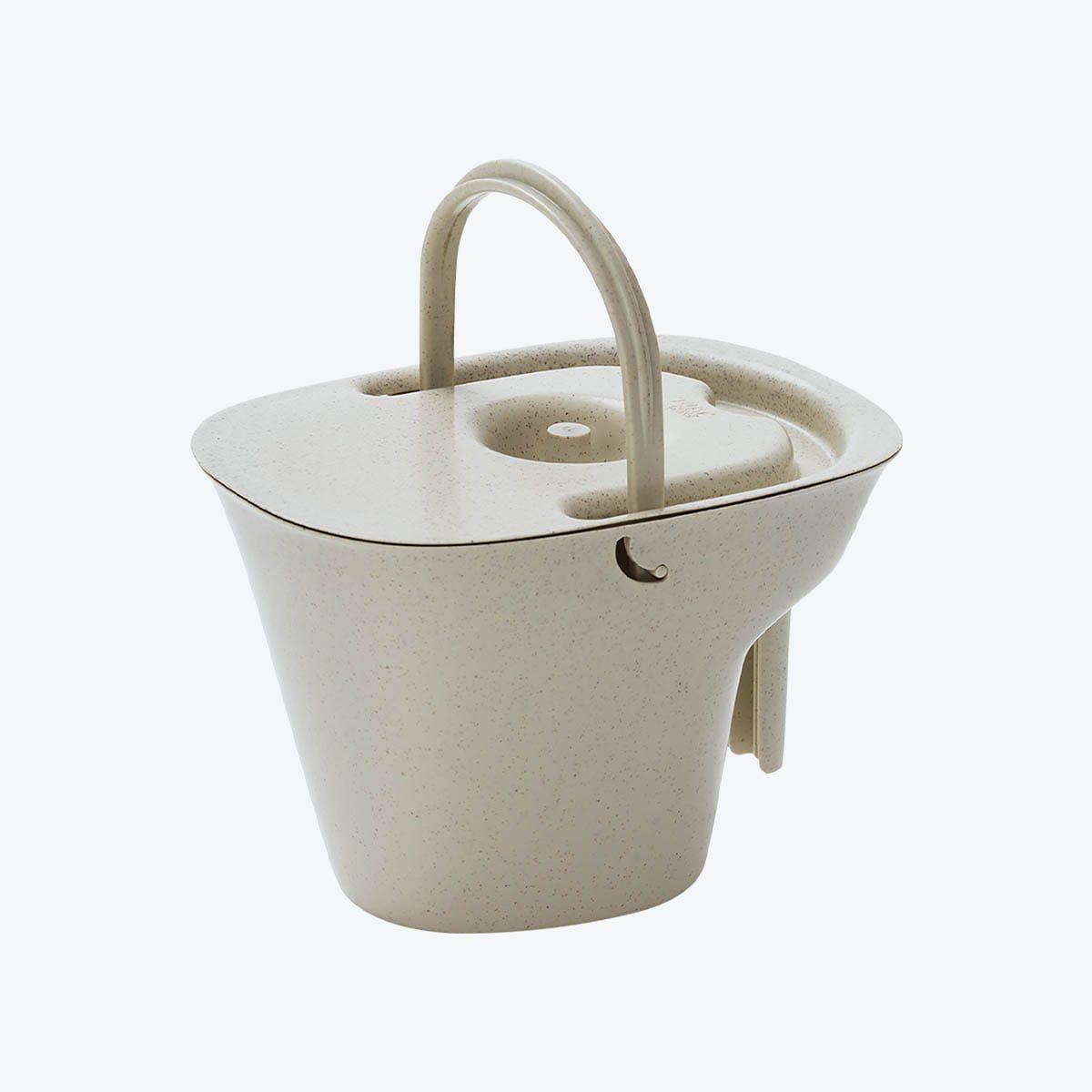 Chaise percée seau mobio