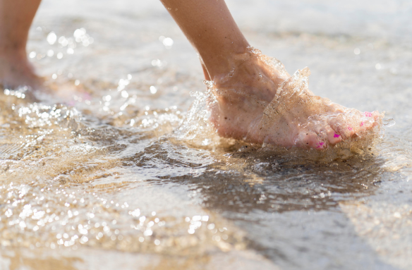 Comment prendre soin de ses pieds en été - Bastide le confort medical