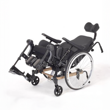 Fauteuil Roulant Confort Rea Clematis Pro fauteuil roulant manuel actif invacare